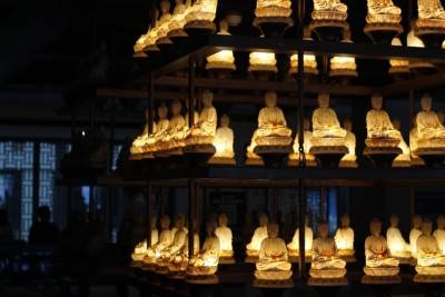 数字能量号 通数字能量学,我们就可以在一个手机号码中分析一个人的性格,婚姻状况,财富状况,事业状况,身体状况等等这些。那么根据每个号码主的目前的状况,以及结合其需要的调整的方面,同时看其生辰或者是身份证号码,选择不同的号码组合